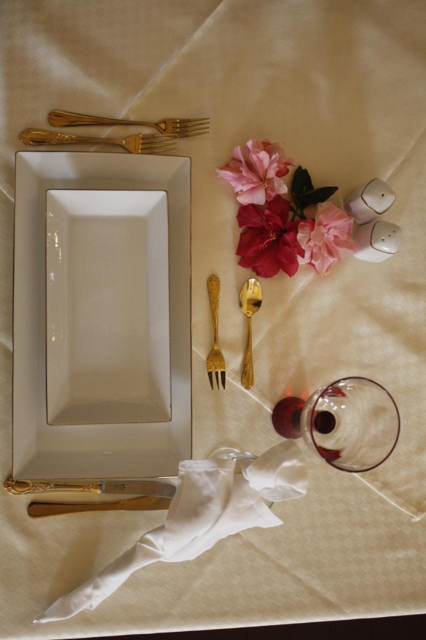 Domaine De L'Ermitage Hotel Mantasoa Ngoại thất bức ảnh